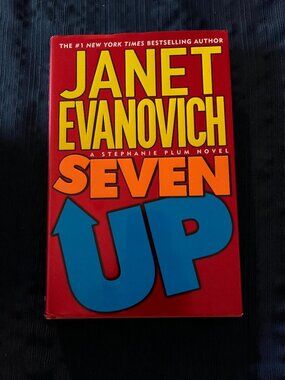 Seven Up by Janet Evanovich - First Edition